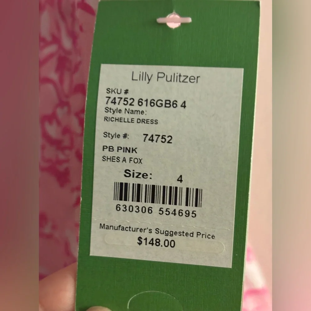 NWT Lilly Pulitzer Richelle Dress featuring “She's a Fox" floral print.  Size 4. - Picture 5 of 5